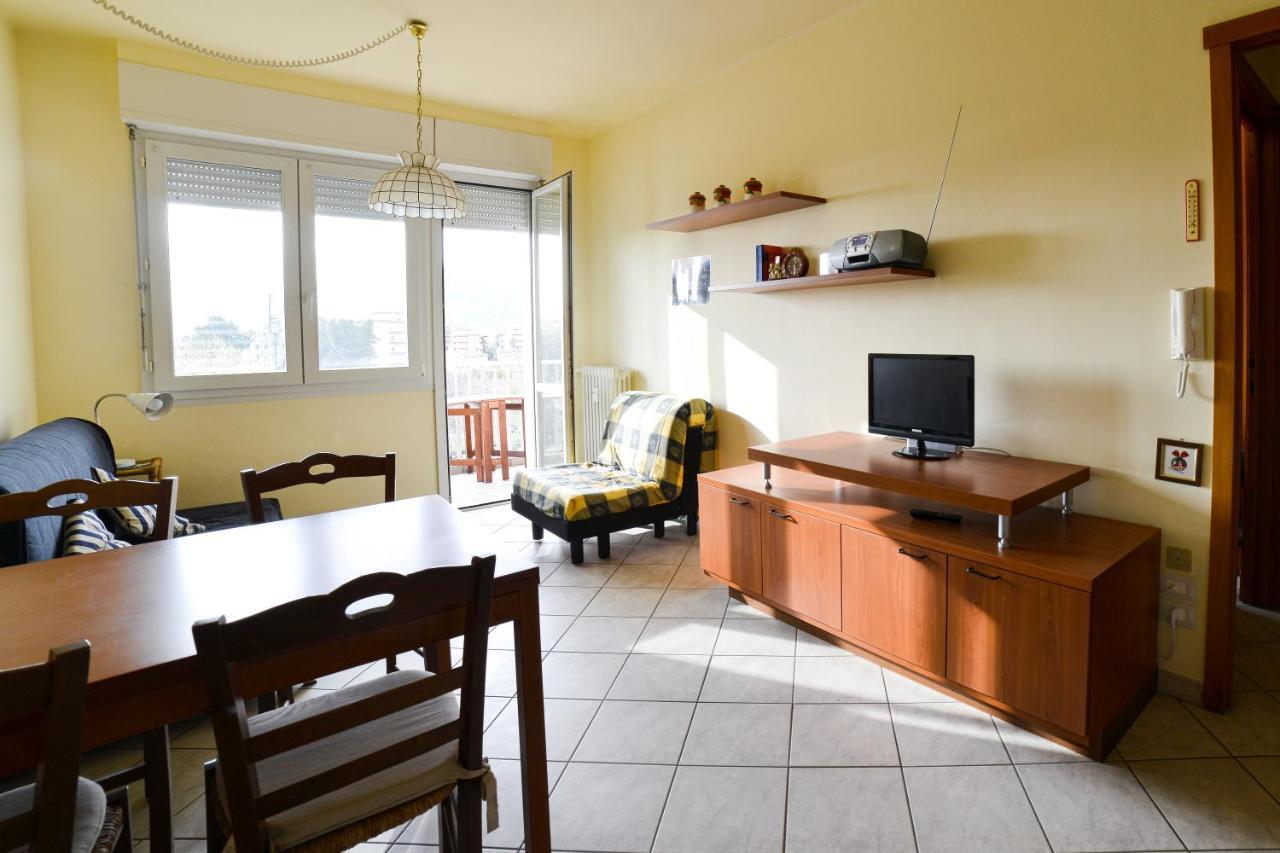 Residence Laura Бордігера Екстер'єр фото